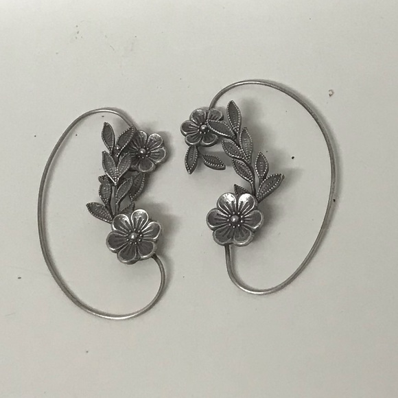 Flower Vine Earcuffs / Ear wraps - Picture 2 of 8